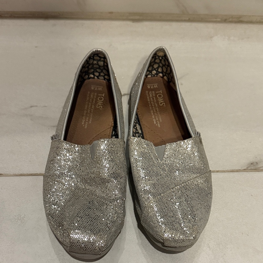 TOMS Women's Shimmering Silver Flats